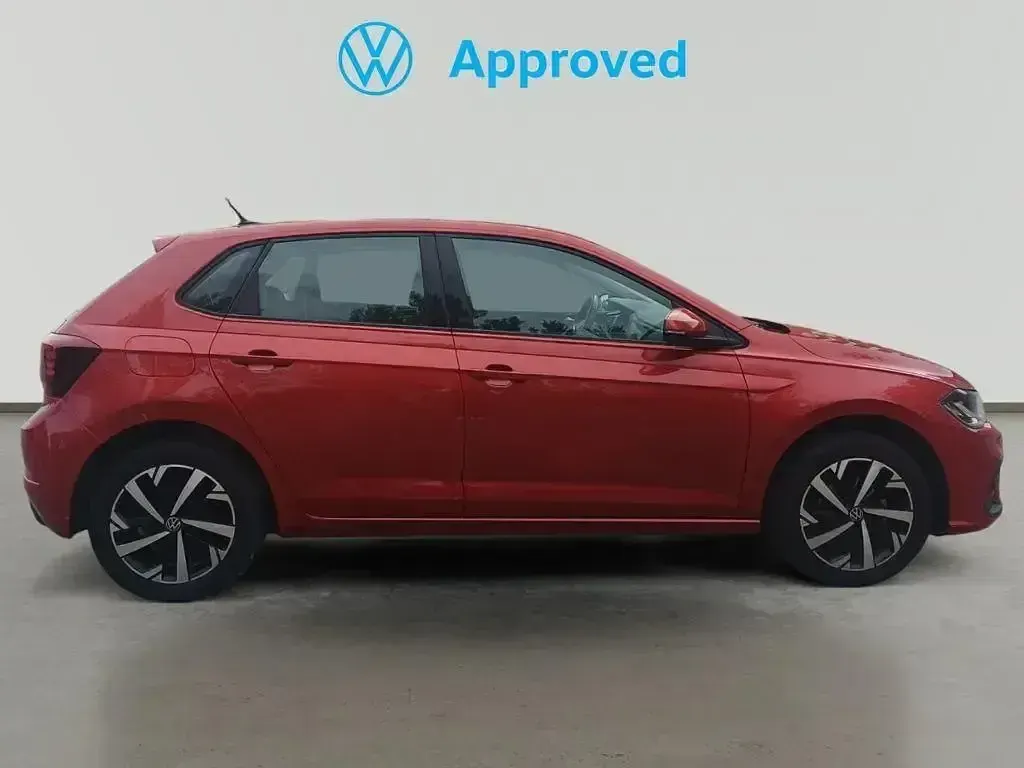 Usado VW Polo Life 95 CV (69 kW) 2022 Rojo Utilitario