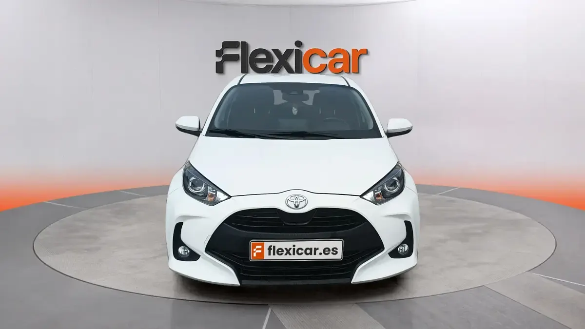 Usado Toyota Yaris Edition 125 CV (91 kW) 2023 Blanco Utilitario
