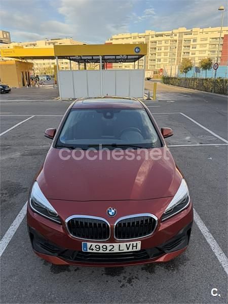 Usado BMW 225 Active Tourer 220 CV (161 kW) 2022 Naranja Monovolumen