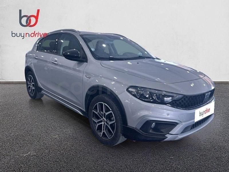 Usado Fiat Tipo Cross 101 CV (74 kW) 2022 Blanco Berlina