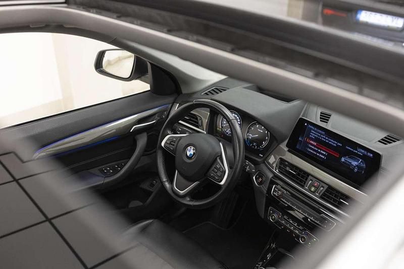 Usado BMW X1 Advantage 150 CV (110 kW) 2021 Gris SUV