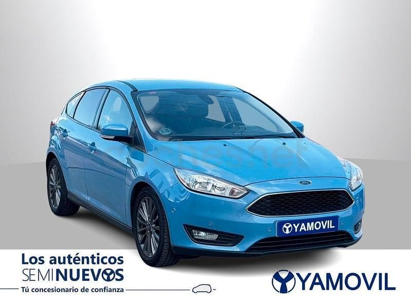 Usado Ford Focus Trend 125 CV (91 kW) 2016 Azul Berlina