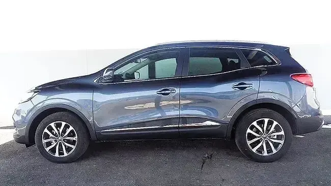 Usado Renault Kadjar Zen 115 CV (84 kW) 2021 Gris SUV