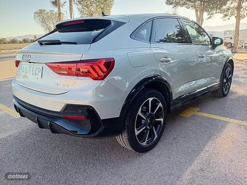 Usado Audi Q3 Sportback S-Line 150 CV (110 kW) 2019 Verde claro SUV