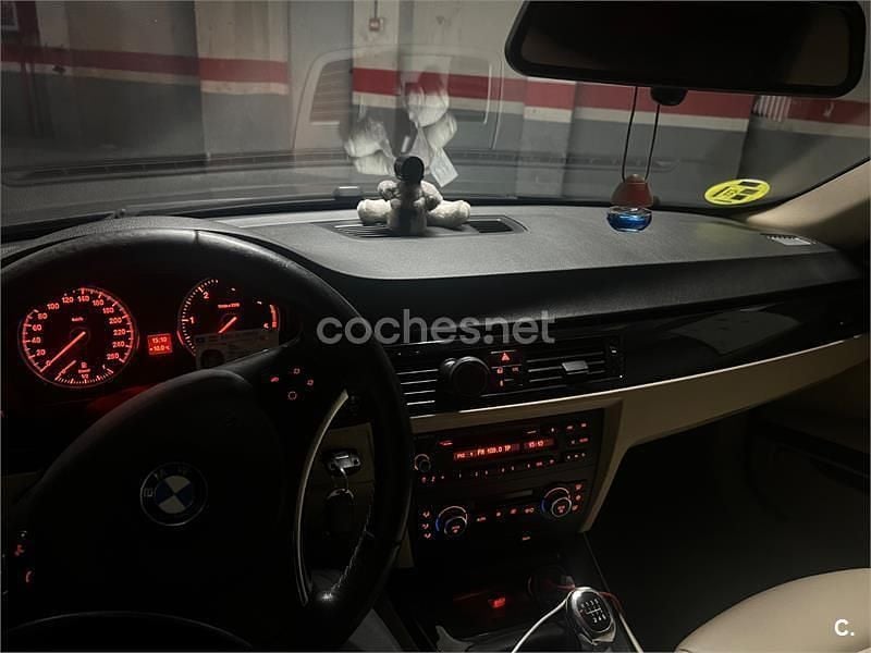 Usado BMW 320 177 CV (130 kW) 2008 Negro Coupe