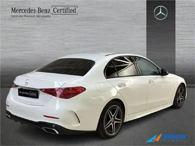 Usado Mercedes C220 200 CV (147 kW) 2023 Blanco polar