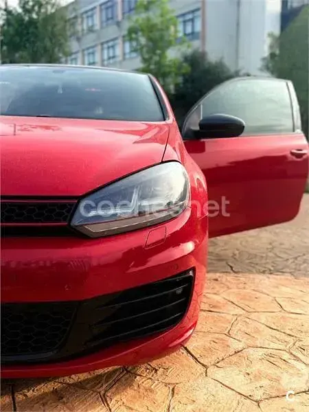 Usado VW Golf VI GTI 210 CV (154 kW) 2009 Rojo Berlina