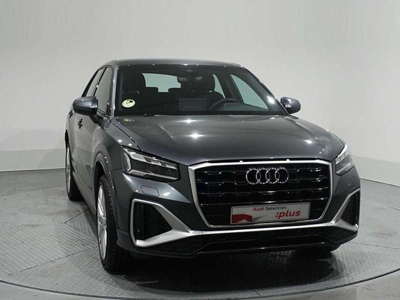 Gris Nuevo 2025 Audi Q2 SUV | 31.300 € (Precio justo) - Imagen 1/4