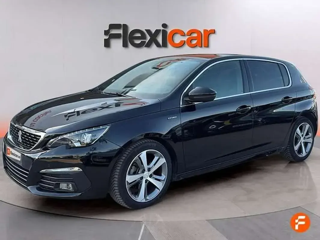 Usado Peugeot 308 GT-line 131 CV (96 kW) 2019 Negro Berlina