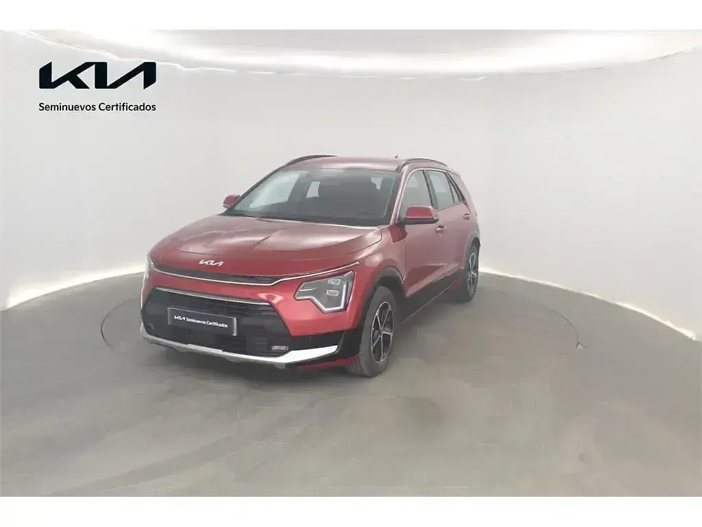 Usado Kia Niro 129 CV (94 kW) 2025 Rojo SUV