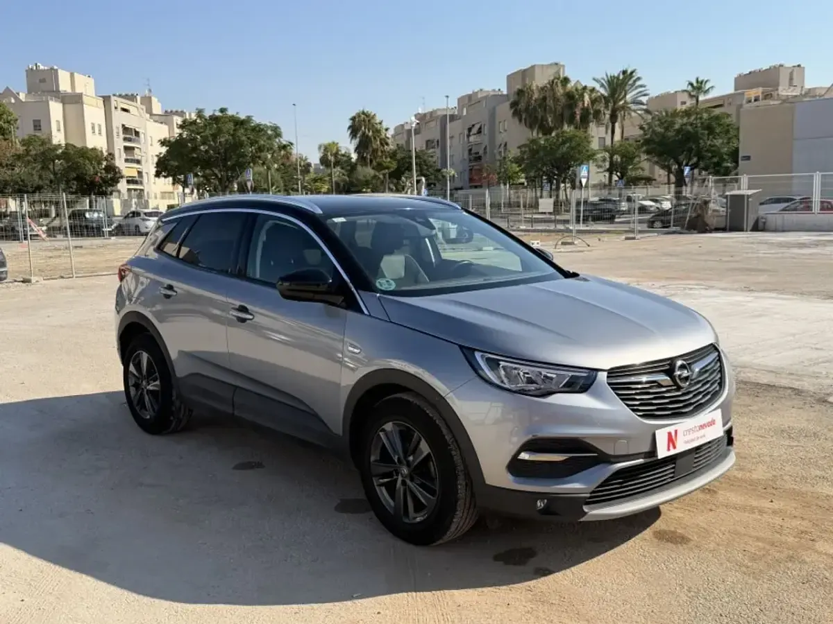 Usado Opel Grandland X 131 CV (96 kW) 2020 Gris SUV