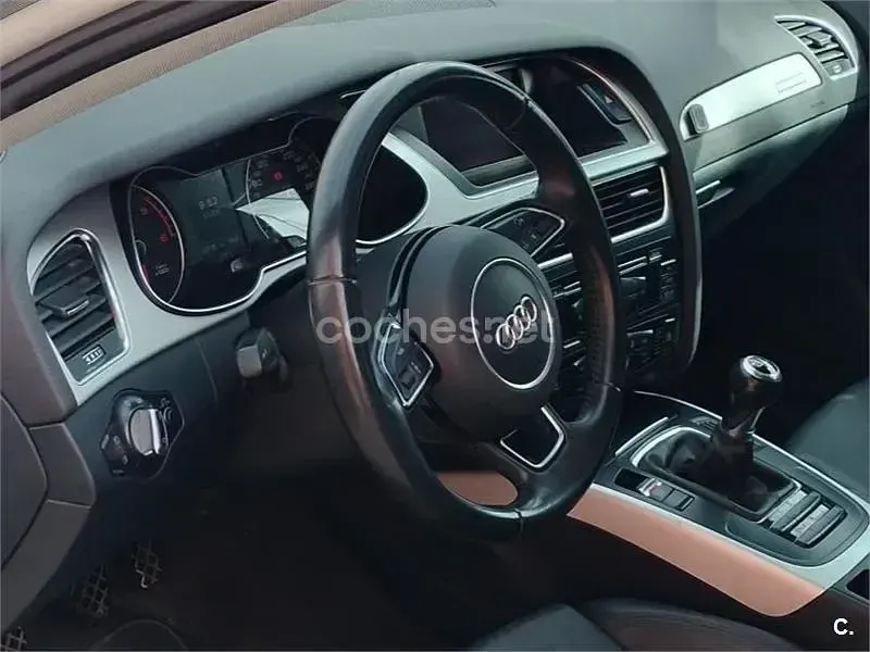 Usado Audi A4 Allroad Advanced 150 CV (110 kW) 2015 Blanco Familiar