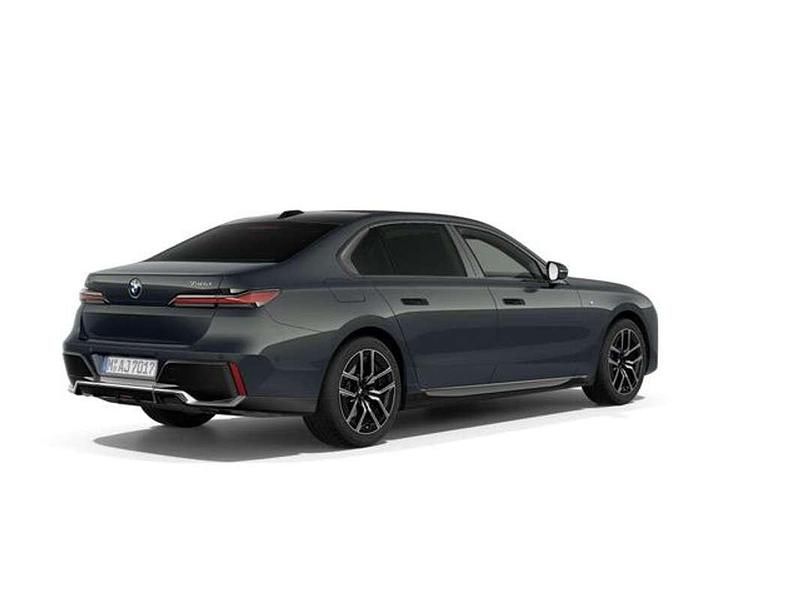 Occasion BMW 740 299 ch (219 kW) 2025 Gris Berline