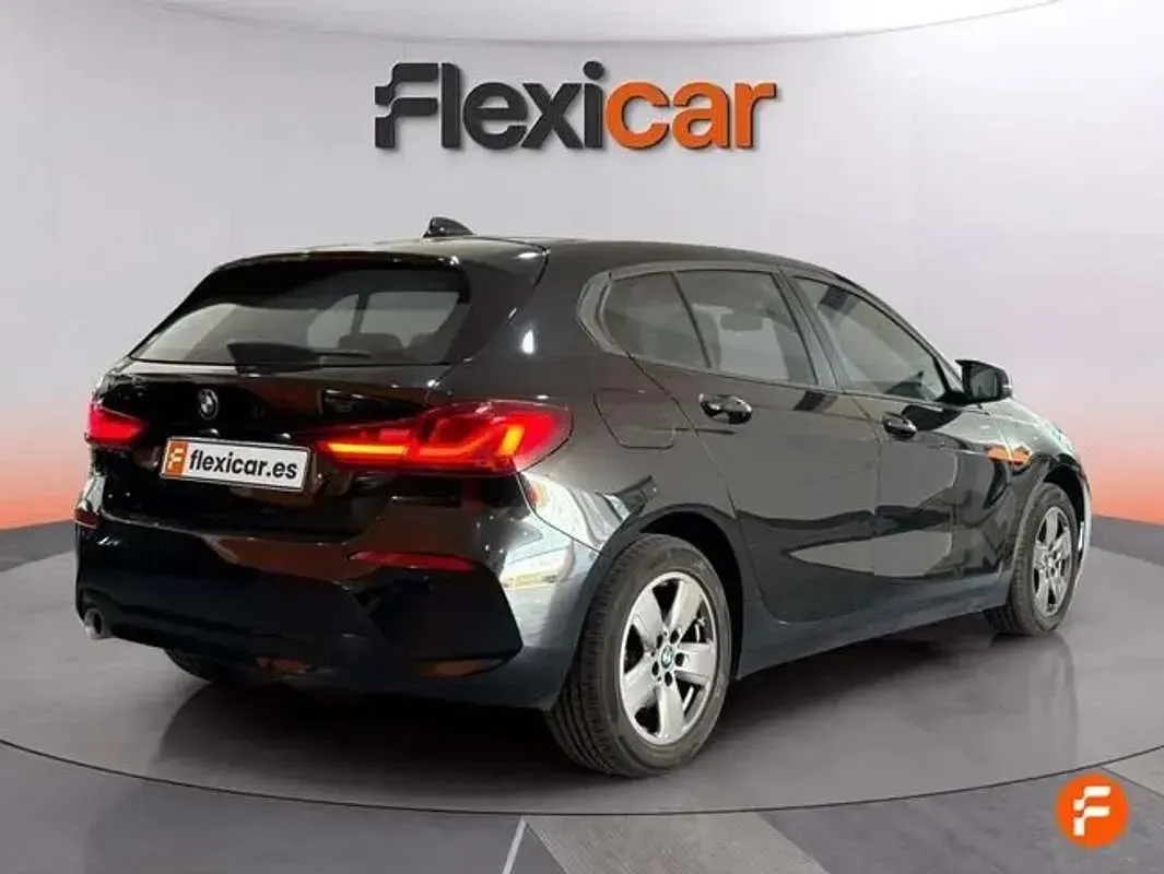 Usado BMW 116 116 CV (85 kW) 2021 Negro Utilitario