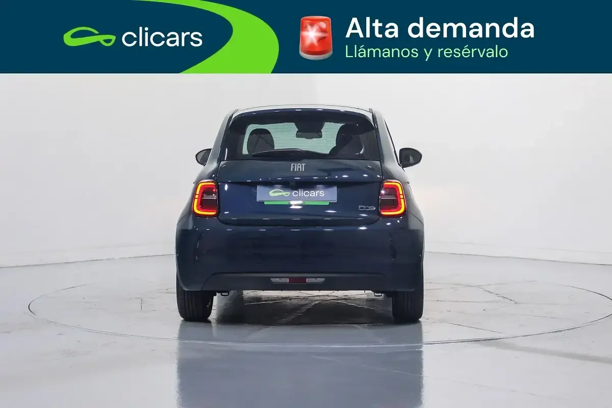 Usado Fiat 500e 86 kW (118 CV) 2024 Verde Berlina