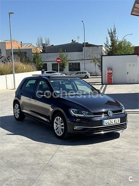 Używany VW Golf VII Advance 125 KM (91 kW) 2018 Czarny Sedan/Limuzyna