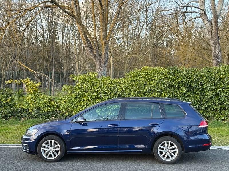 Usado VW Golf VII Advance 115 CV (84 kW) 2020 Azul Familiar