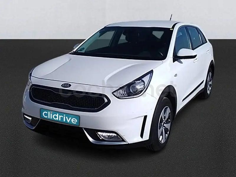 Usado Kia Niro 141 CV (103 kW) 2019 Blanco SUV
