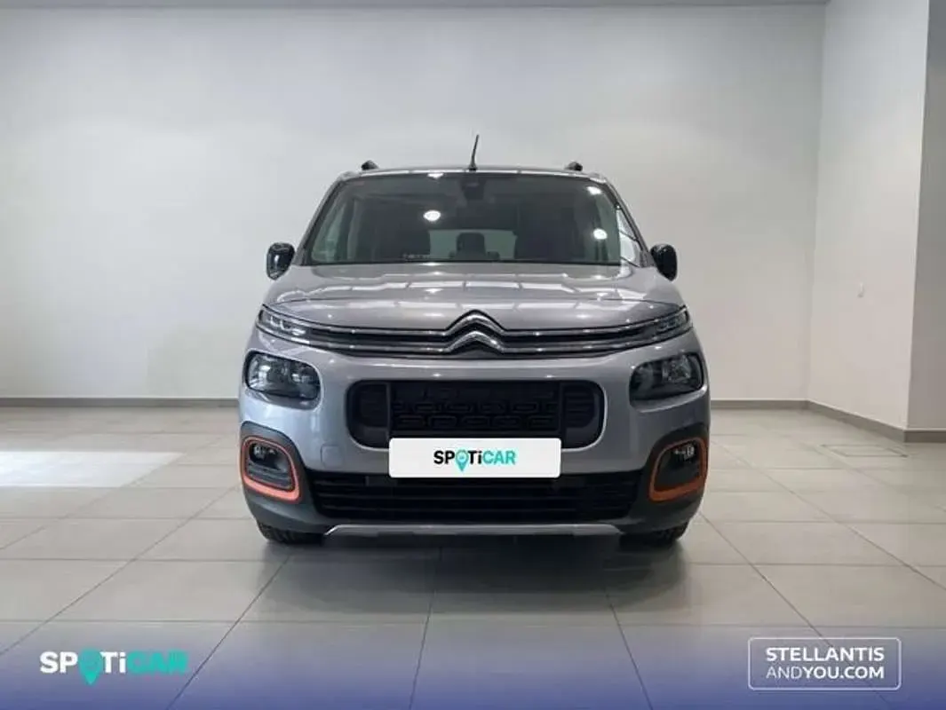 Usado Citroën Berlingo Shine 102 CV (75 kW) 2021 Gris Monovolumen