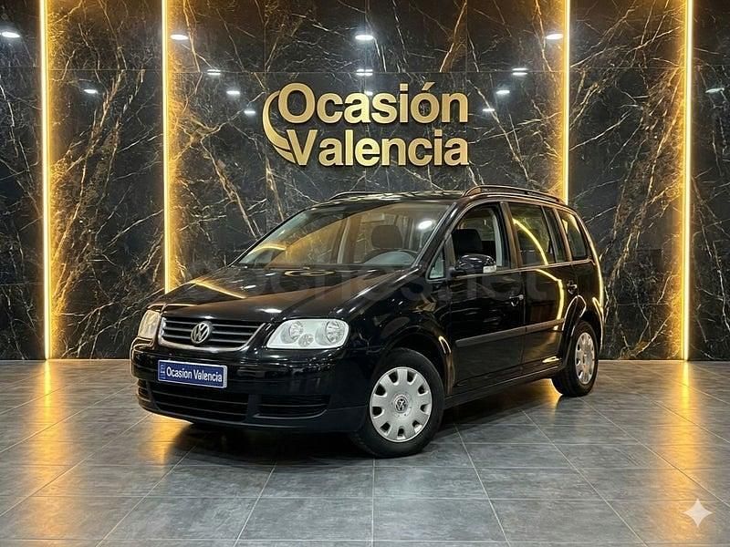 Usado VW Touran Advance 100 CV (73 kW) 2004 Negro Monovolumen