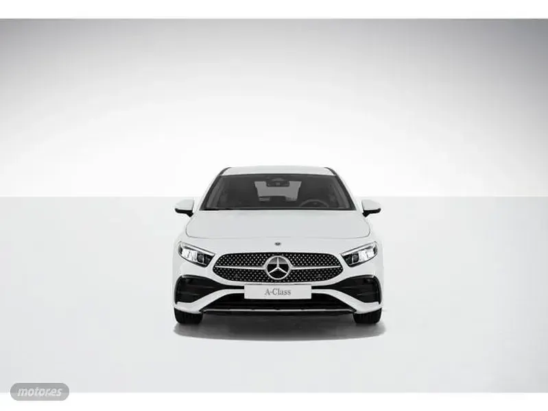 Usado Mercedes A180 115 CV (84 kW) 2024 Blanco Berlina
