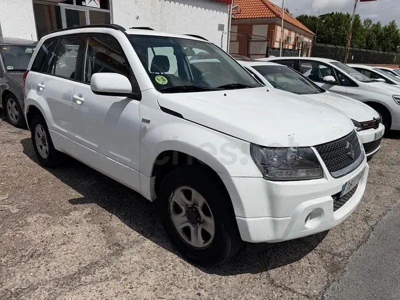 Usado Suzuki Grand Vitara 129 CV (94 kW) 2009 Blanco SUV