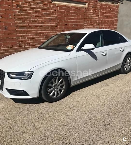Usado Audi A4 120 CV (88 kW) 2012 Blanco Berlina