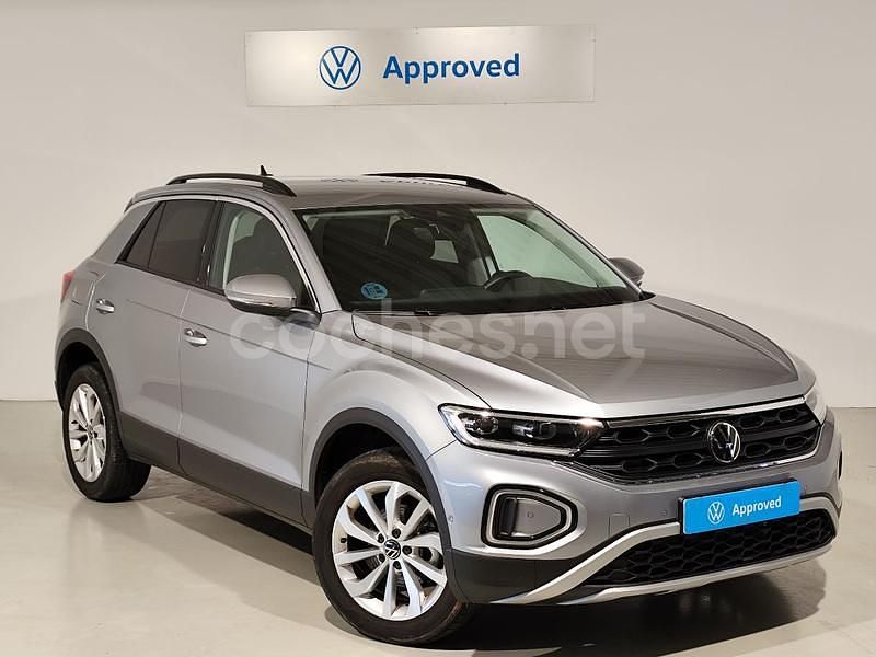 Gris / plata Usado 2024 VW T-Roc Life SUV | 29.900 € (Un poco caro) - Imagen 1/4