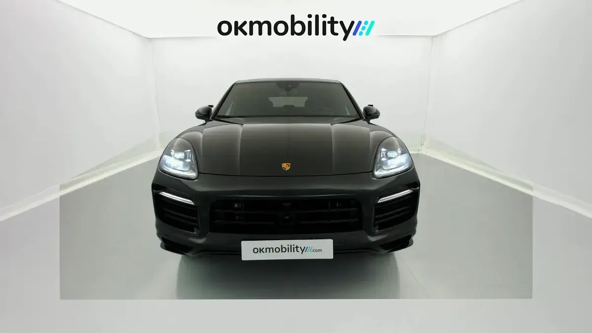 Usado Porsche Cayenne Platinum Edition 462 CV (339 kW) 2023 Negro cromita metalizado SUV
