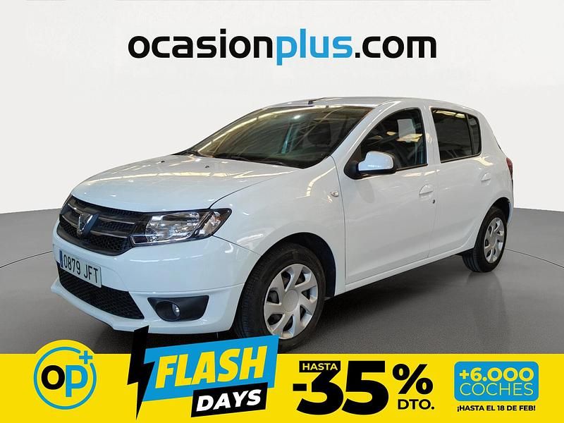 Usado Dacia Sandero Lauréate 75 CV (55 kW) 2015 Blanco Utilitario