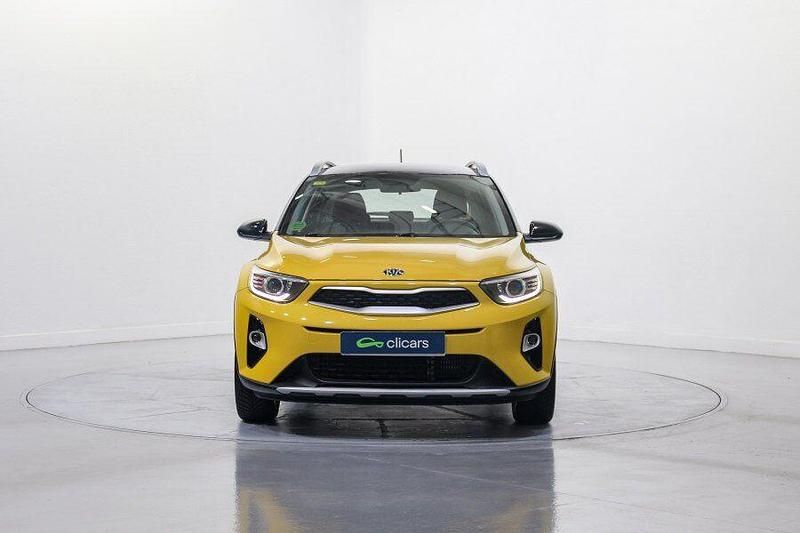 Usado Kia Stonic 120 CV (88 kW) 2018 Amarillo SUV