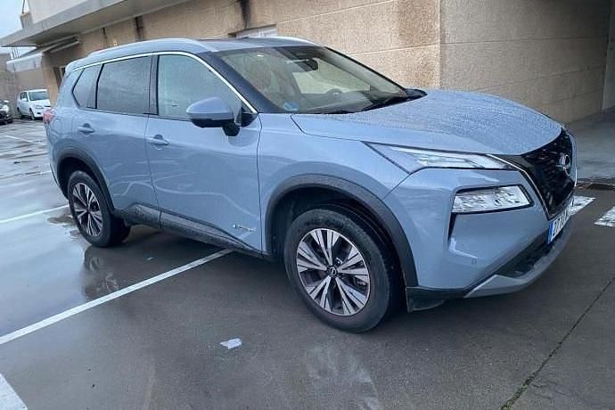 Käytetty Nissan X-Trail N-Connecta 204 HP (150 kW) 2022 Katumaasturi