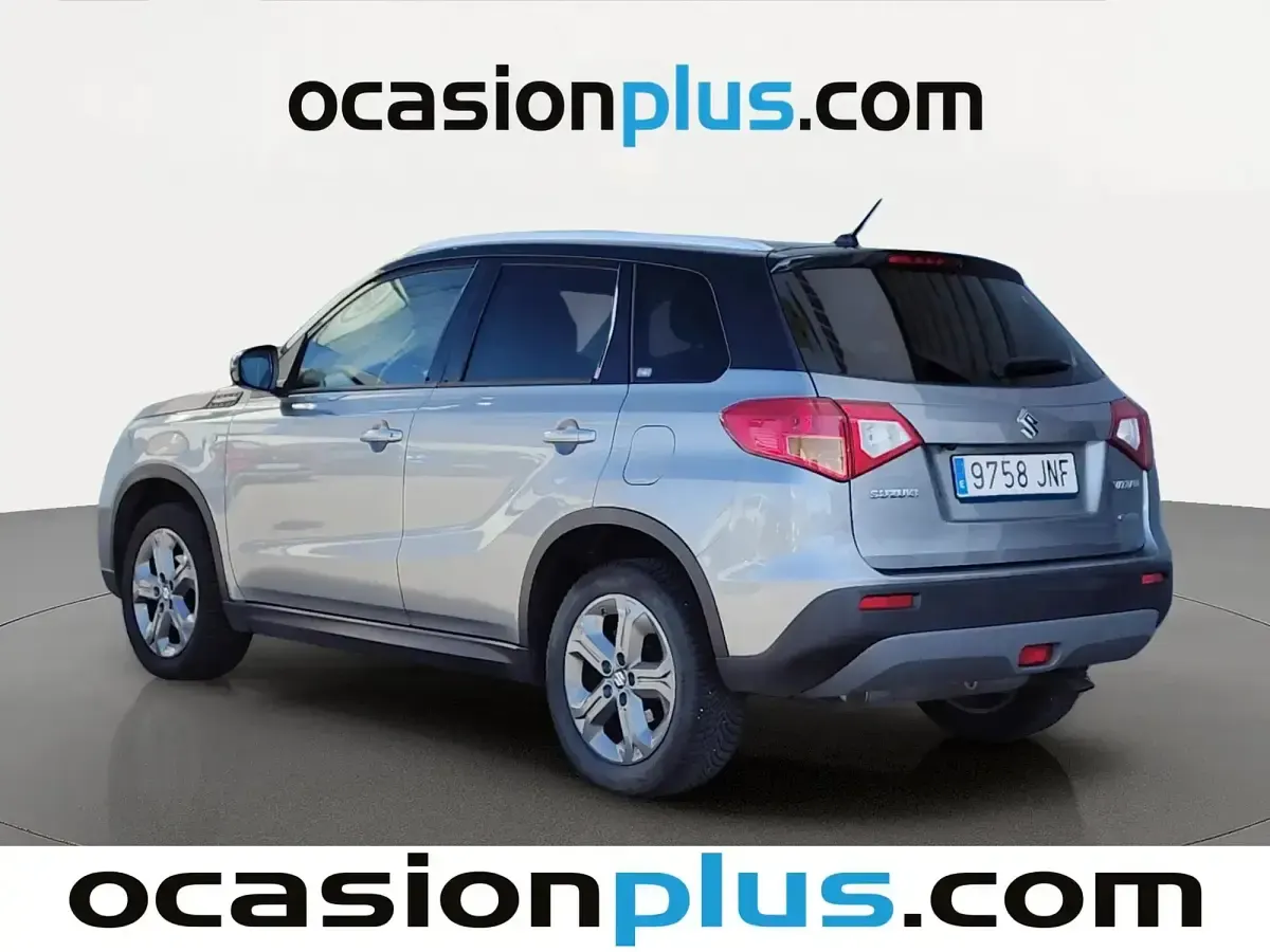 Usado Suzuki Vitara 120 CV (88 kW) 2016 Gris SUV