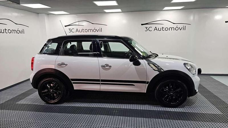Usado Mini Cooper D 111 CV (81 kW) 2012 Blanco Utilitario