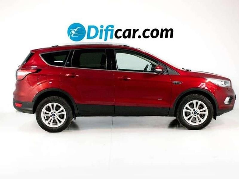 Usado Ford Kuga 175 CV (128 kW) 2019 Rojo SUV