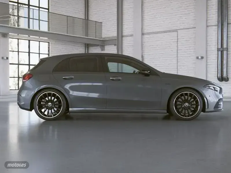 Usado Mercedes A250 218 CV (160 kW) 2021 Gris Berlina