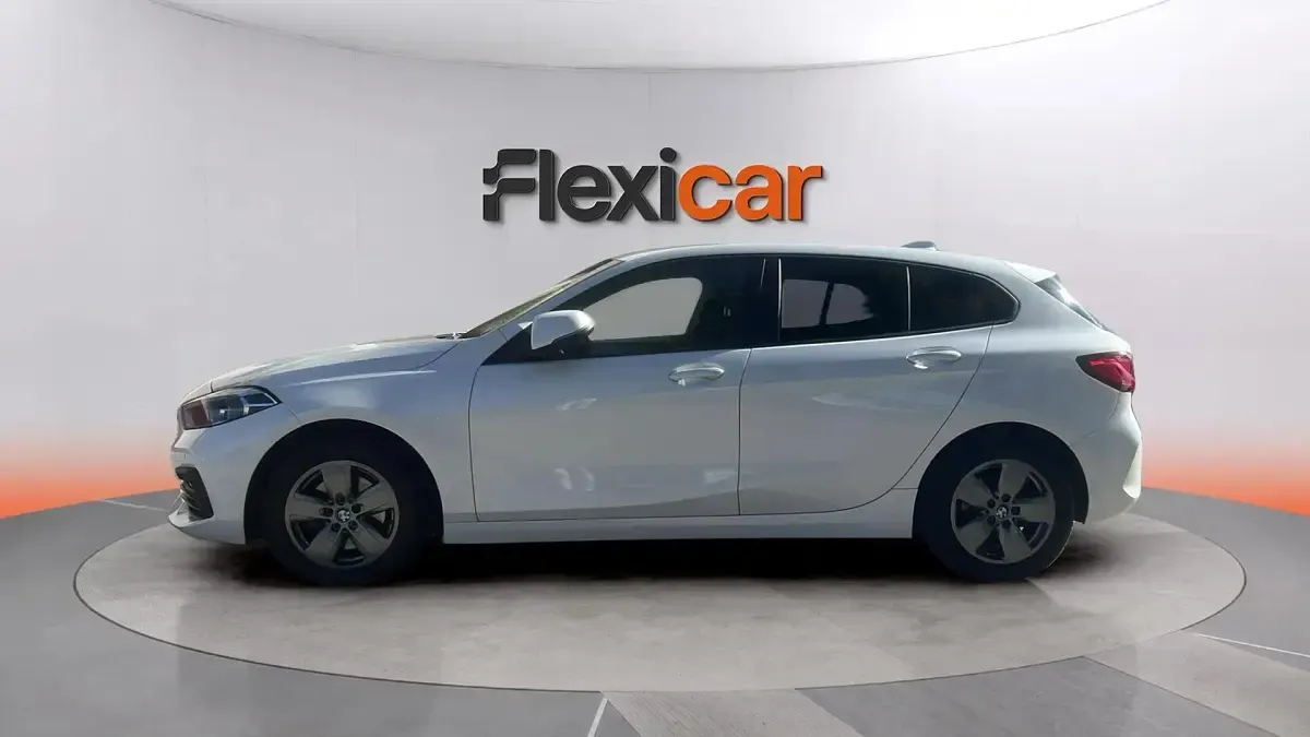 Usado BMW 116 116 CV (85 kW) 2021 Blanco Utilitario