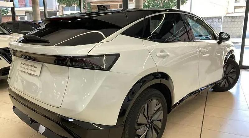 Usado Nissan Ariya Advance 177 kW (242 CV) 2024 Akatsuki copper black metalizado SUV