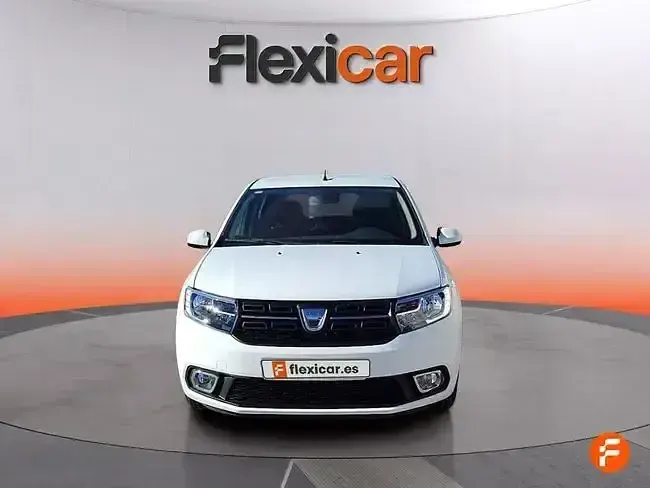 Begagnad Dacia Sandero Acces 73 HK (53 kW) 2020 Vit Sedan