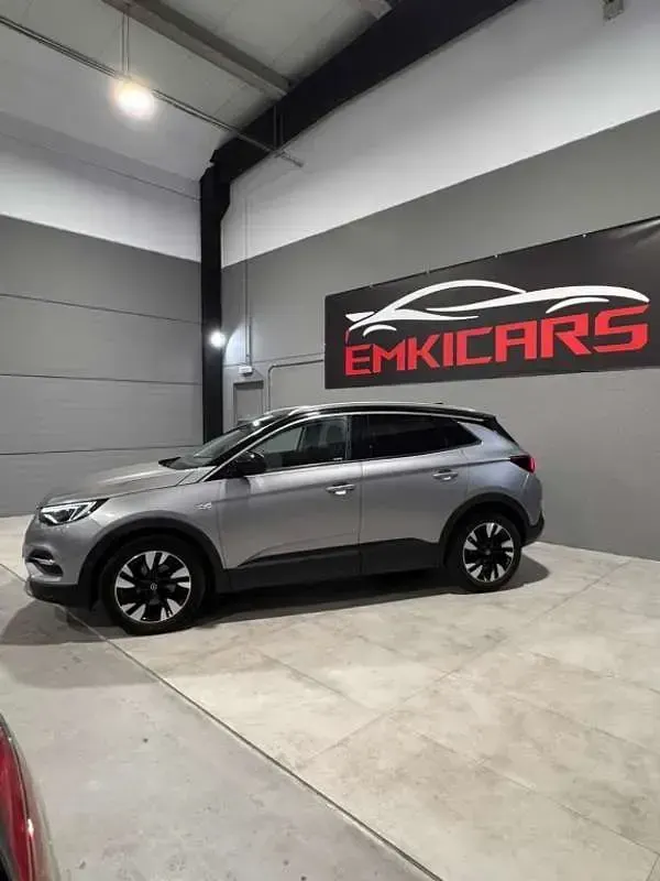 Usado Opel Grandland X Excellence 120 CV (88 kW) 2017 Gris SUV