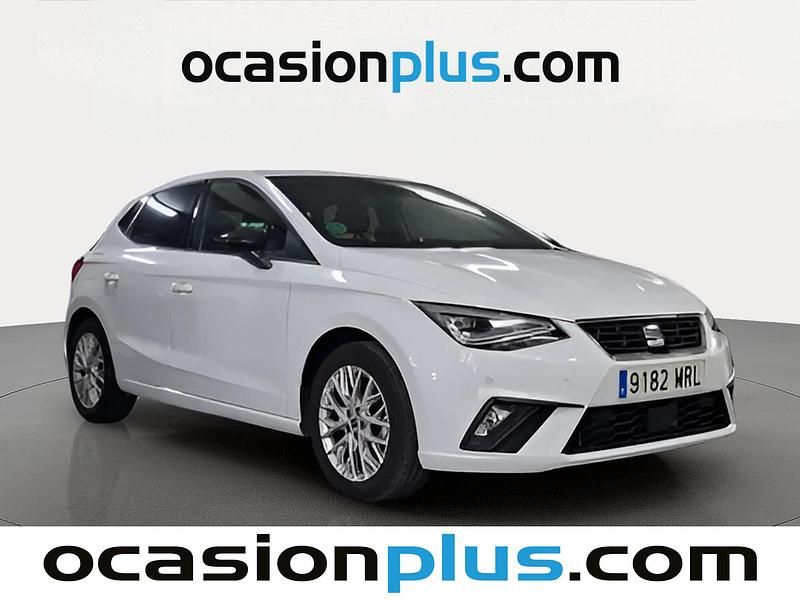 Usado Seat Ibiza FR 115 CV (84 kW) 2024 Blanco Berlina
