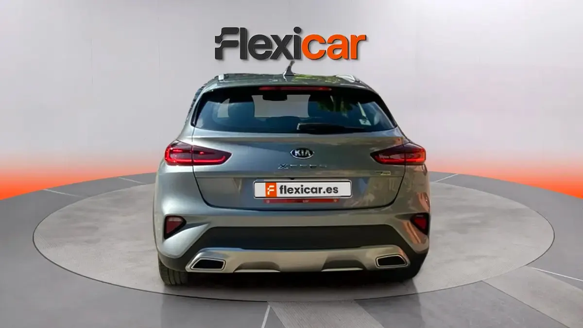 Usado Kia XCeed 141 CV (103 kW) 2021 Gris SUV