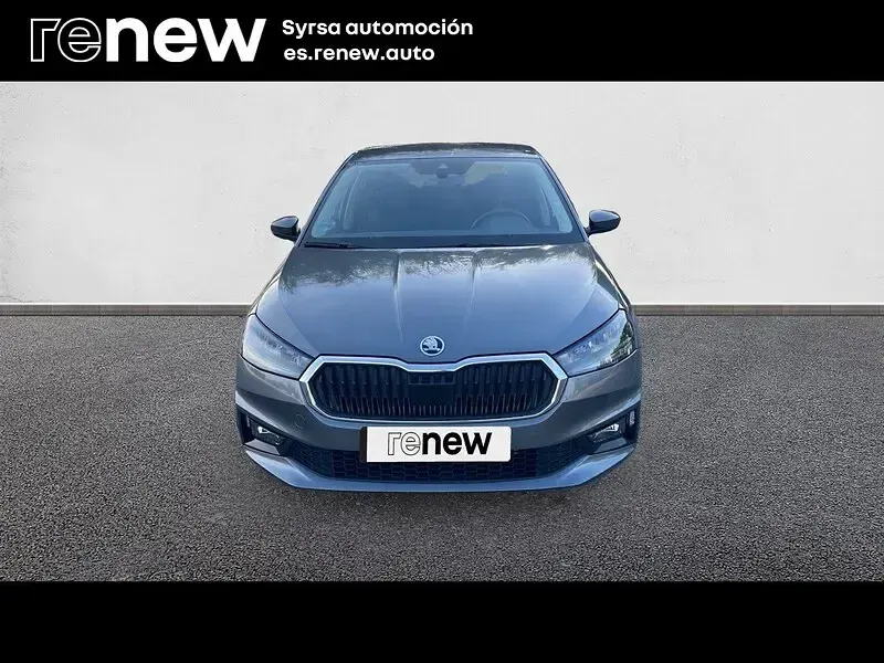 Usado Skoda Fabia Selection 80 CV (58 kW) 2024 Gris graphite metali Utilitario