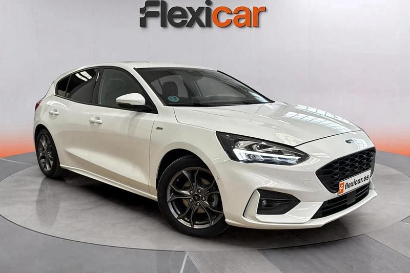 Gris Usado 2021 Ford Focus ST-Line Berlina | 14.490 € (Precio justo) - Imagen 1/4