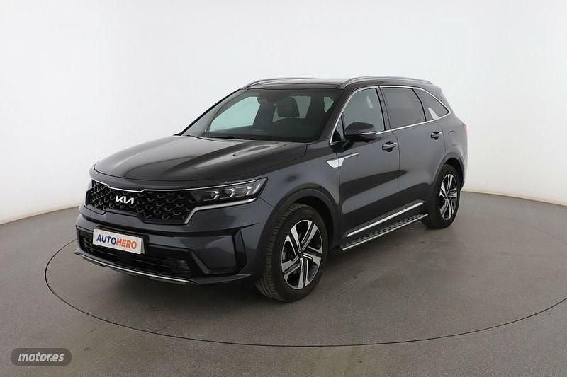 Gris Usado 2022 Kia Sorento SUV | 34.499 € (Precio justo) - Imagen 1/3