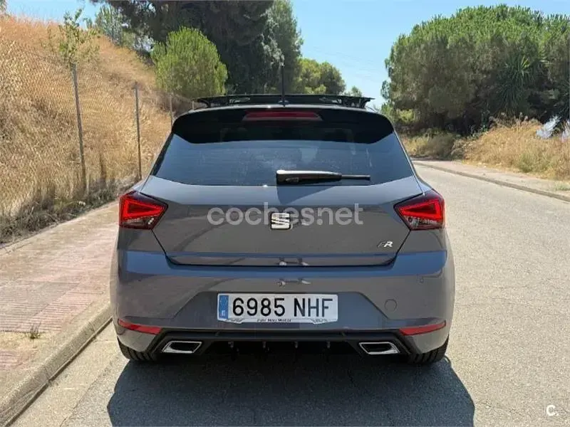 Usado Seat Ibiza FR 150 CV (110 kW) 2025 Gris / plata Utilitario