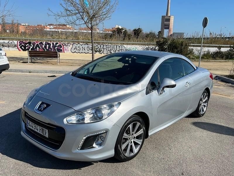 Usado Peugeot 308 CC Active 120 CV (88 kW) 2014 Gris / plata Descapotable