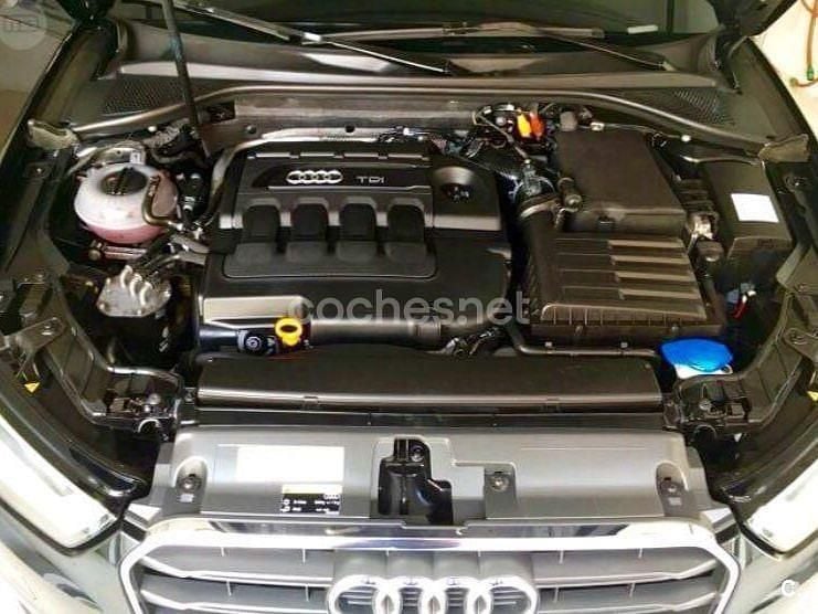 Używany Audi A3 Ambiente 105 KM (77 kW) 2013 Czarny Sedan/Limuzyna