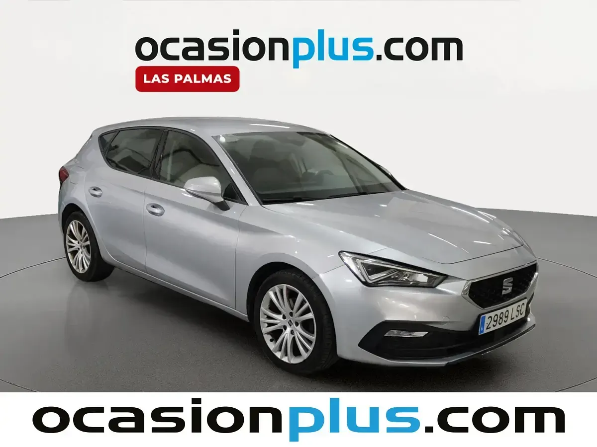Usado Seat Leon Style 115 CV (84 kW) 2021 Gris