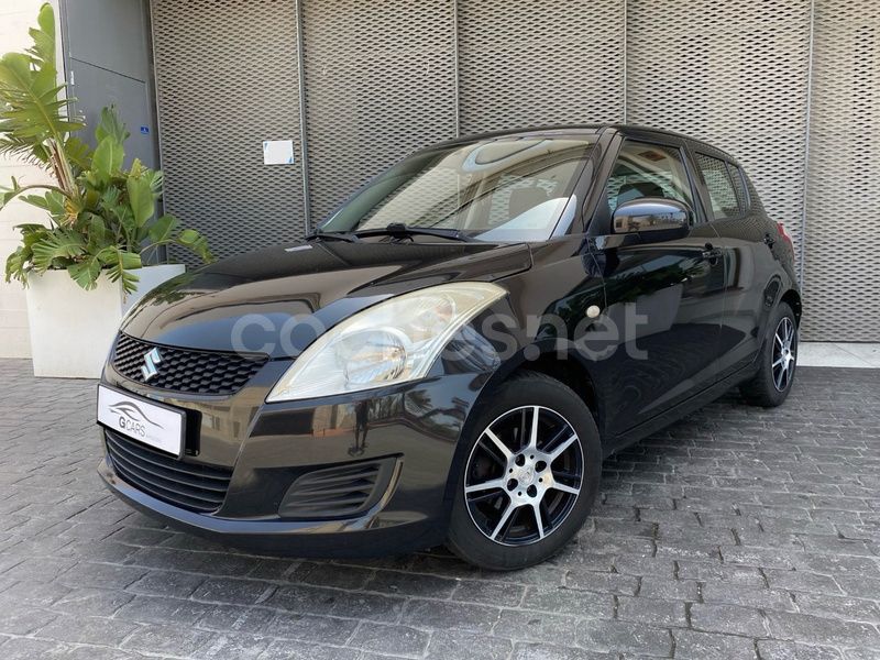 Negro Usado 2012 Suzuki Swift GL Berlina | 6450 € (Precio justo) - Imagen 1/4
